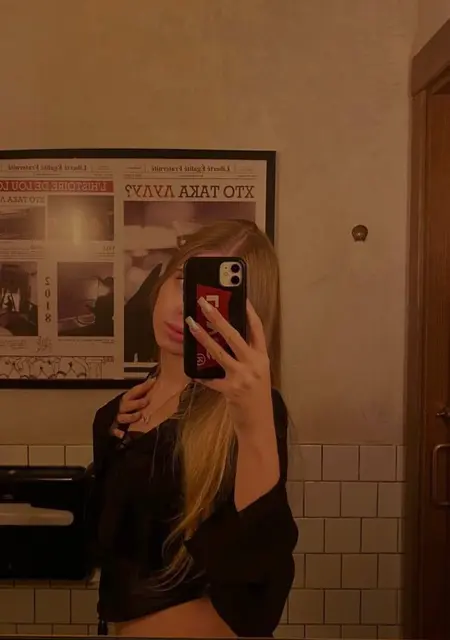 Ляля з Одеси, мені 21 років, познайомлюсь для вірт