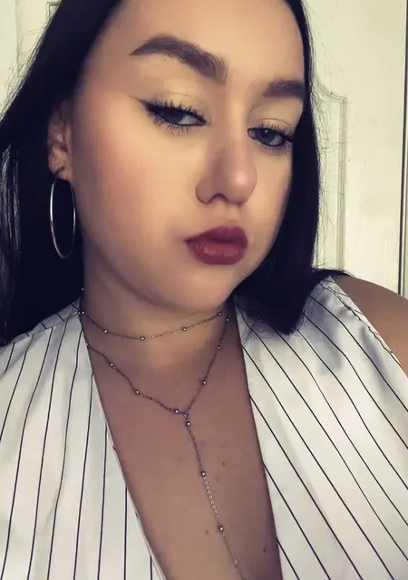 Я Лера, 19, знакомлюсь без обязательств в Одессе