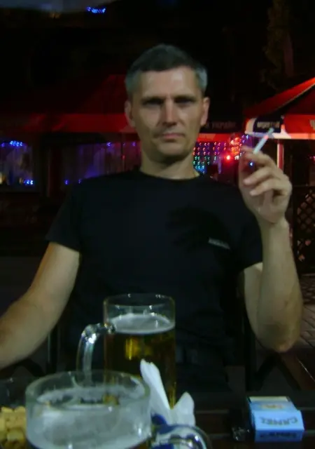 Vadimchik из Каменского, мне 55, познакомлюсь на одну ночь