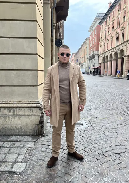 Я Рома, 27 років, знайомлюсь без зобов'язань у Львові