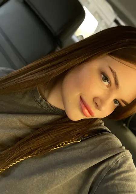 Дарья з Харкова, шукаю на сайті спілкування