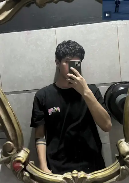 Alexander из Лимы, мне 21, познакомлюсь для дружбы