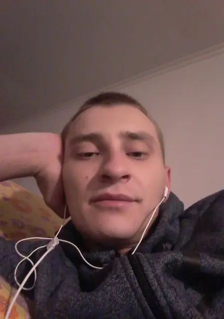 Я Andrii, 34, из Лешно, ищу знакомства без обязательств