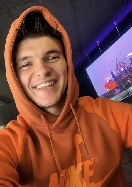 Я Костя, 25, знакомлюсь для приятного времяпровождения в Днепре