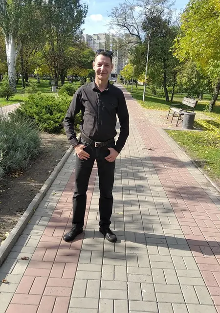 Дмитрий з Нікополя, шукаю на сайті знайомства на одну ніч
