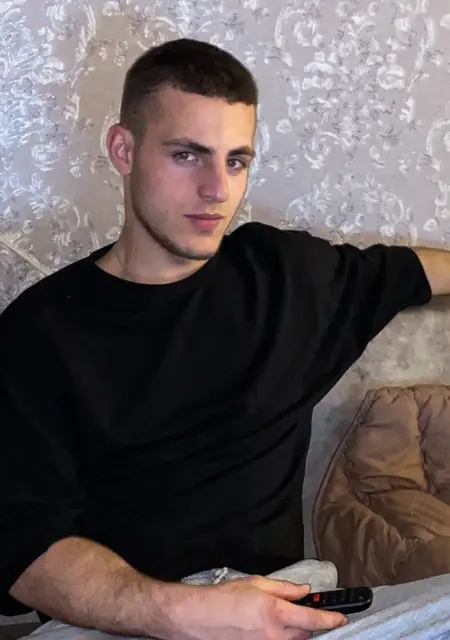 Ярослав з Чернігова, мені 27 років, познайомлюсь для приємного проведення часу