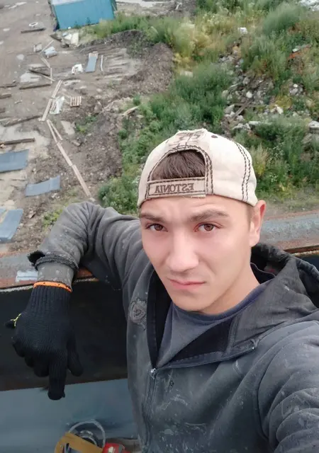 Юрій из Смелы, ищу на сайте знакомства на одну ночь