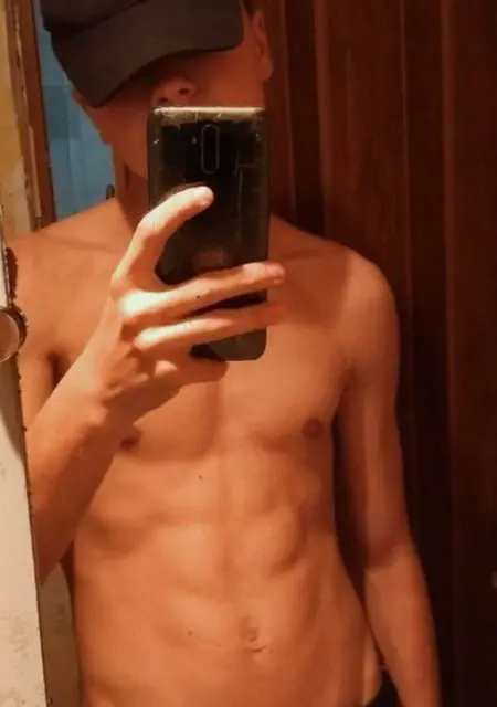 Александр из Днепра, ищу на сайте знакомства на одну ночь