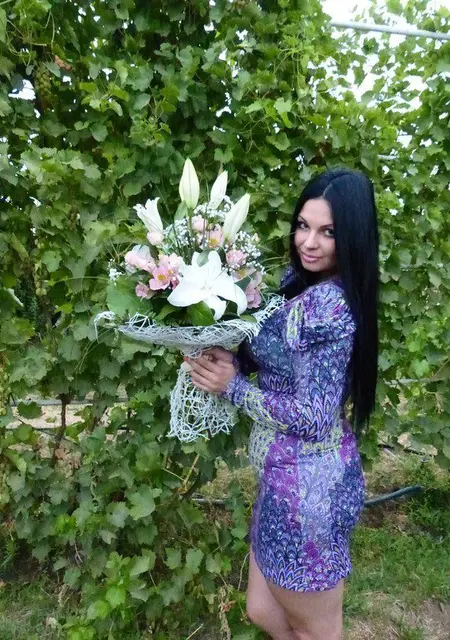 Милена из Харькова, мне 48, познакомлюсь для вирта