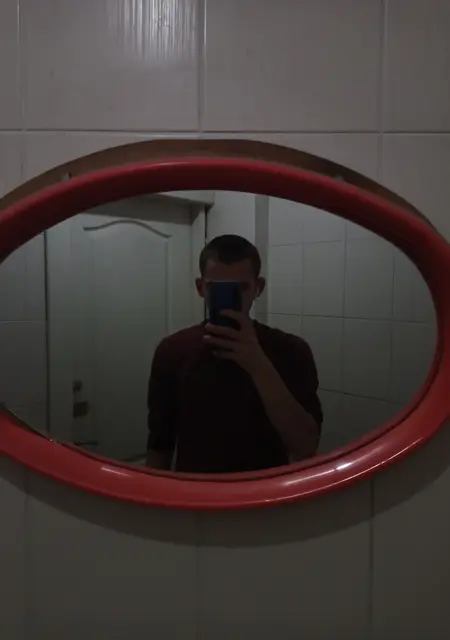 Я Игорь, 21, из Днепра, ищу знакомства без обязательств