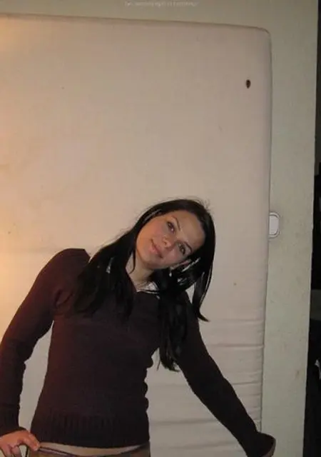 Я Алина, 35, из Павлограда, ищу знакомство для постоянных отношений