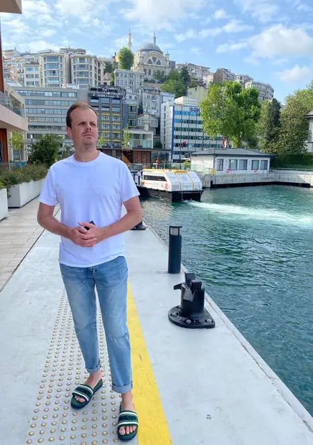 Vladimir из Новопскова, мне 34, познакомлюсь для приятного времяпровождения