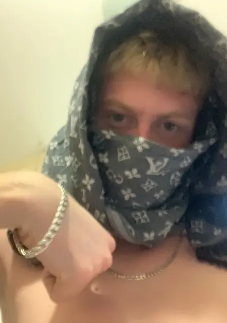 Я Roman, 22, из Хельмштедт, ищу знакомства без обязательств