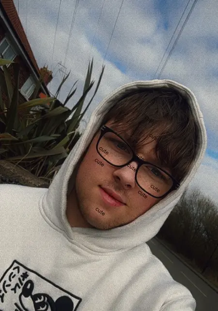 Brandon из Донкастер, ищу на сайте дружбу