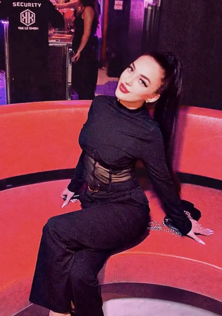 Аліна из Лейпцига, ищу на сайте постоянные отношения