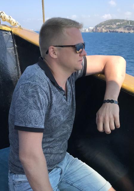 Кирилл из Хельсинки, мне 30, познакомлюсь на одну ночь