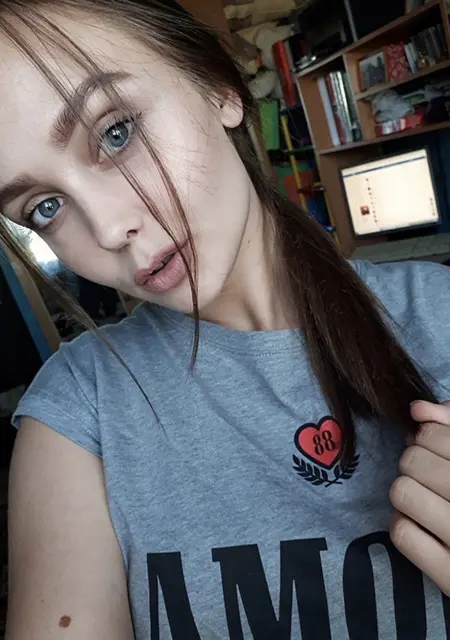 Лиза из Минска, мне 23, познакомлюсь на одну ночь