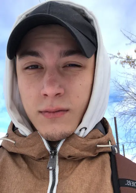 Вадим из Франкфурта-на-майне, мне 27, познакомлюсь на одну ночь