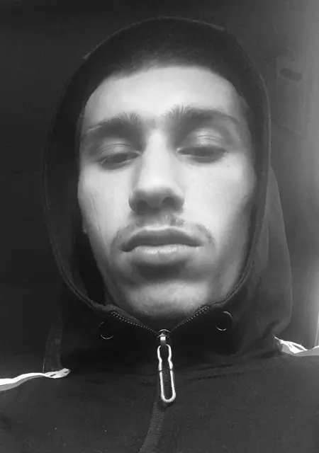 Я Олег, 21, знакомлюсь на одну ночь в Самборе