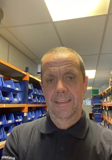 Len from Brighton, looking for chat