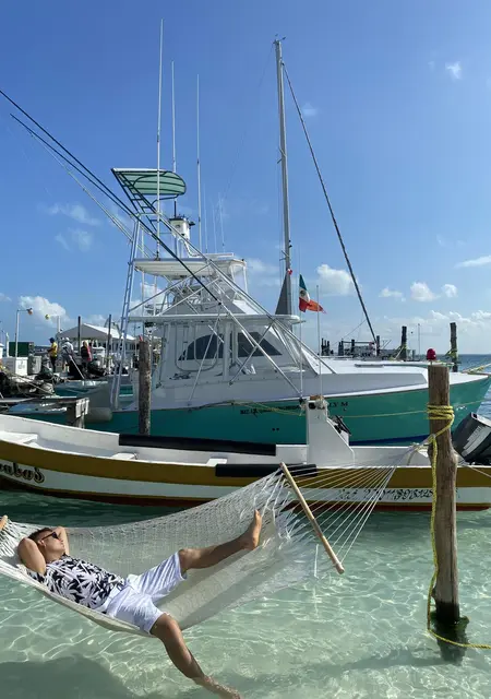 Daniel из Тихуана, мне 35, познакомлюсь для приятного времяпровождения