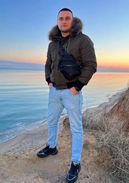 Nikolas из Ивано-Франковска, ищу на сайте знакомства на одну ночь