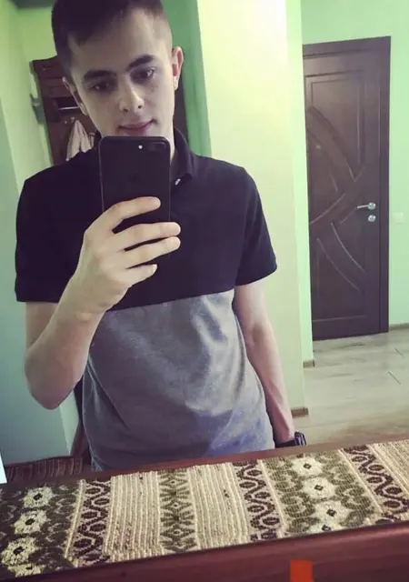 Я Женя, 28 років, знайомлюсь без зобов'язань у Рівному