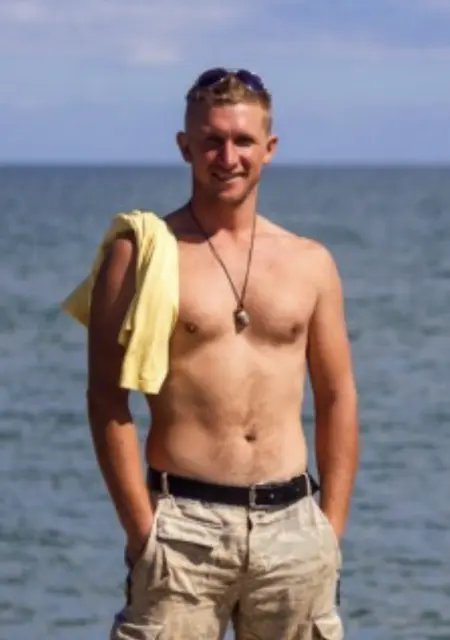 Я Андрей, 39, из Днепра, ищу знакомства без обязательств