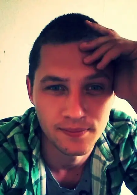 Я Саша, 32 років з Одеси, шукаю знайомство для приємного проведення часу