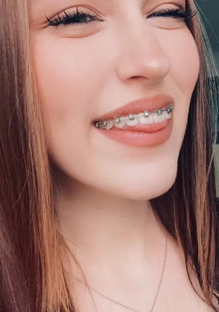 Я Лиза, 19, из Киева, ищу знакомство для вирта