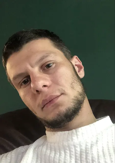 Dmutro из Николаева, мне 29, познакомлюсь на одну ночь