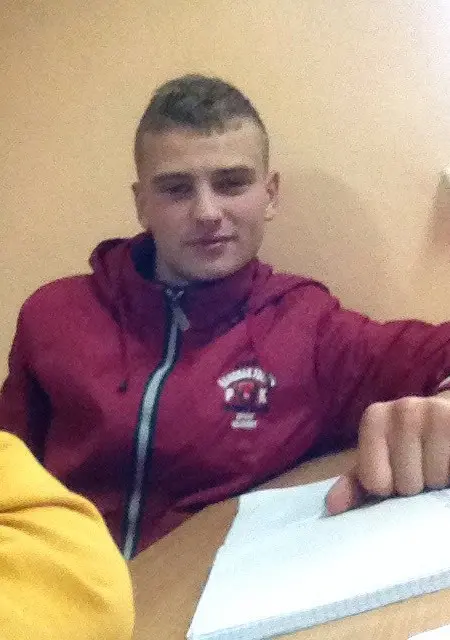 Я Богдан, 29 років з Чернігова, шукаю знайомства без зобов'язань