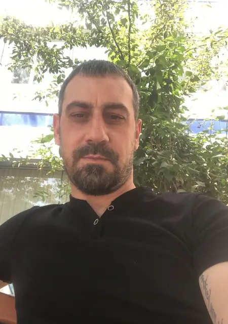 Я Давид, 37, из Еревана, ищу знакомство для приятного времяпровождения