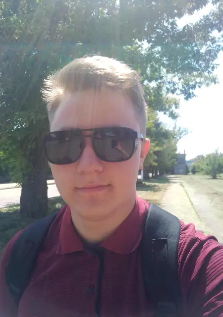 Denis з Луганська, шукаю на сайті знайомства на одну ніч