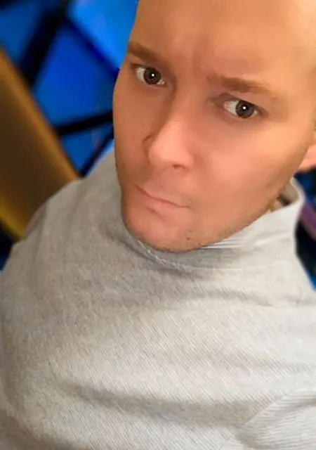 Mika из Стокгольма, мне 37, познакомлюсь