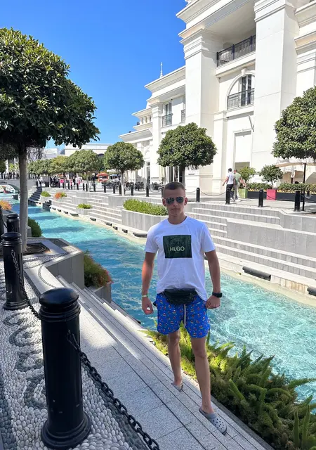 Влад из Днепра, ищу на сайте знакомства на одну ночь