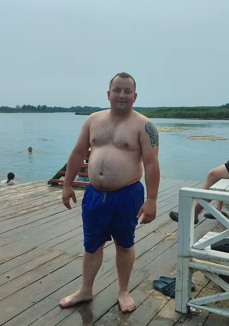 Я Дмитрий, 29 років, знайомлюсь без зобов'язань у Приморськ