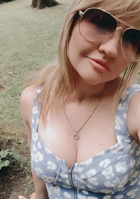 Марта из Запорожья, ищу на сайте знакомства на одну ночь