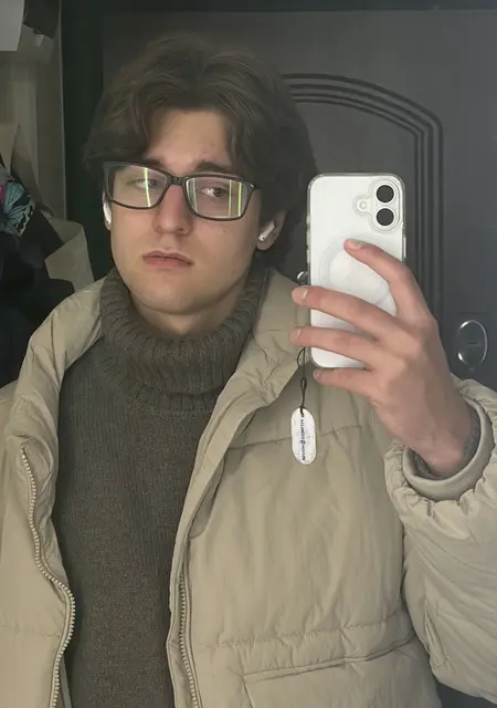 Я Иван, 19, из Франкфурта-на-майне, ищу знакомство для открытые отношения