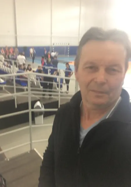 Андрей з Донецька, мені 60 років, познайомлюсь на одну ніч