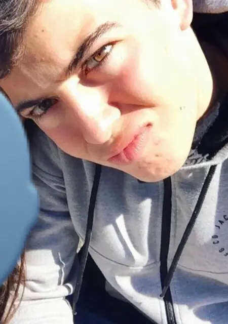 Luis de Navalmoral de la Mata, tengo 27 años, listo para conocer para relación sin ataduras