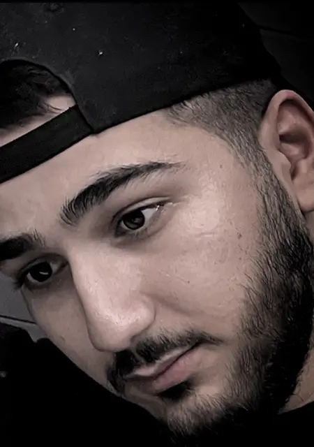 Mustafa из Франкфурта-на-майне, ищу на сайте знакомства на одну ночь