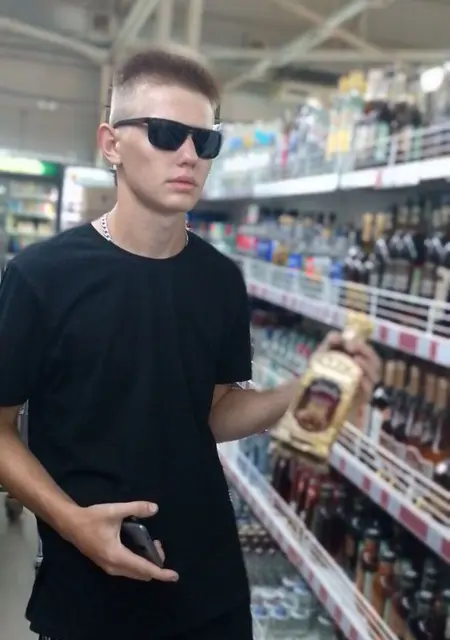 Я Влад, 20 років, знайомлюсь без зобов'язань у Луганську