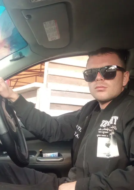 Максим з Kadiivka, мені 30 років, познайомлюсь для постійних стосунків