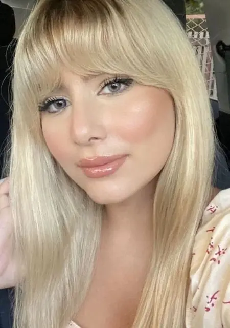 Я Gzm, 24, из Стамбула, ищу знакомство