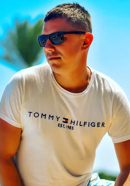 Я Константин, 36, из Харькова, ищу знакомства без обязательств