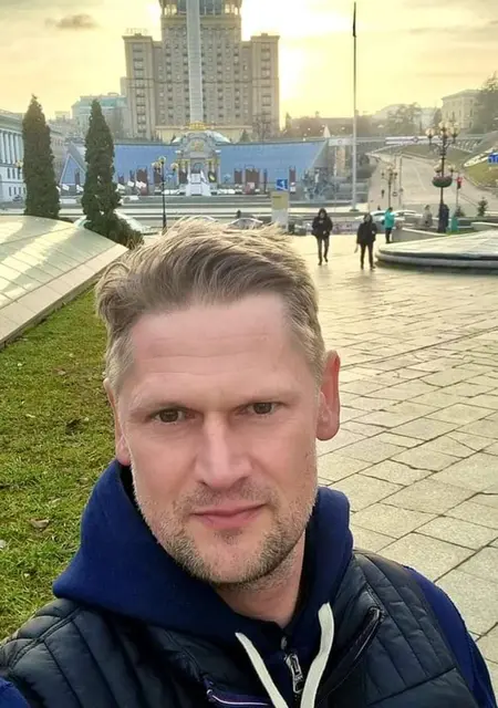 Артём из Днепра, ищу на сайте общение