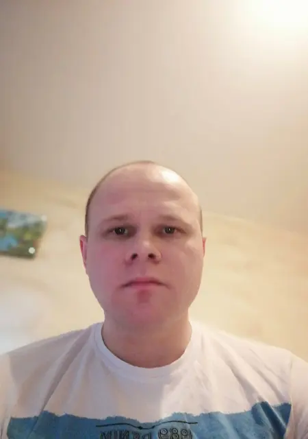 Я Сергей, 38, из Солигорска, ищу знакомства без обязательств