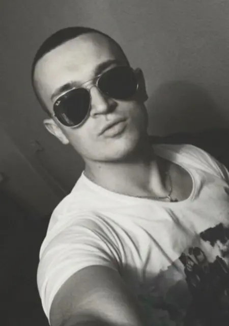 Я Олександр, 32 років, знайомлюсь без зобов'язань у Луцьку