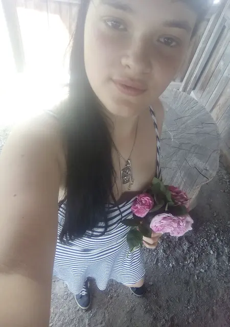 Катя из Полтавы, ищу на сайте приятное времяпровождение